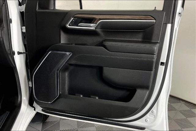 Photo of 2022 Summit White Chevrolet Silverado 1500