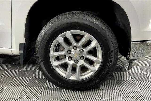 Photo of 2022 Summit White Chevrolet Silverado 1500