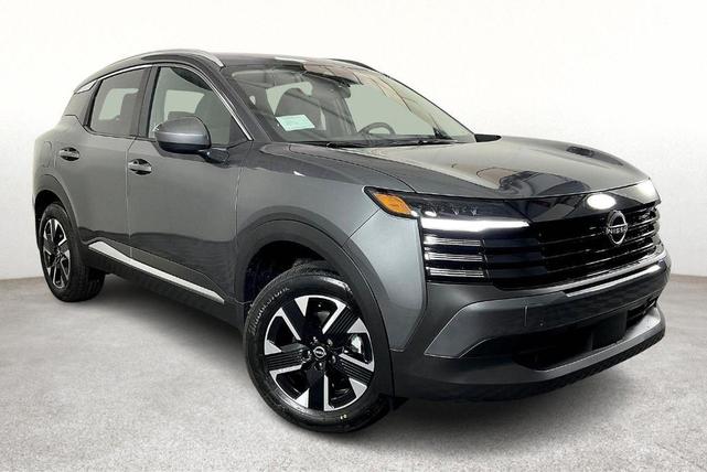 Photo of 2025 Gun Metallic Nissan Kicks