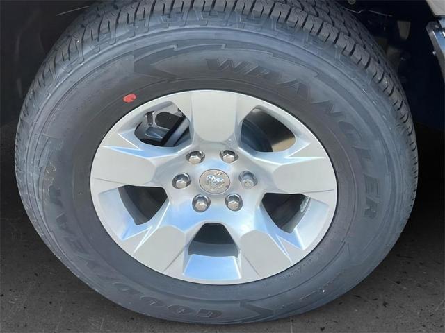 Photo of 2025 Granite Crystal Clearcoat Metallic RAM 1500
