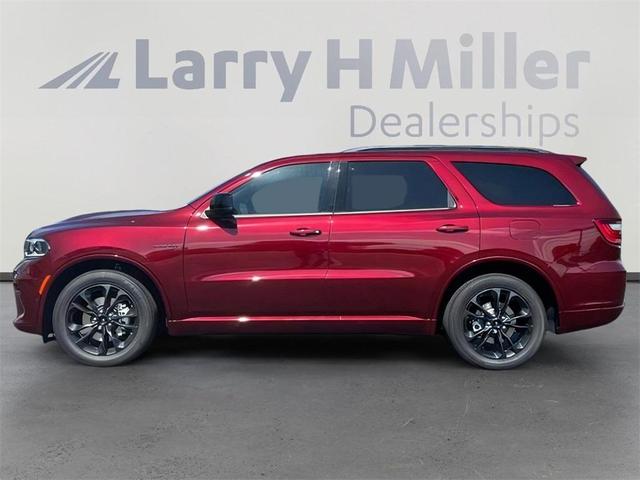 Photo of 2025 Octane Red Pearlcoat Dodge Durango