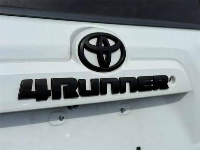 Photo of 2020 Super White Toyota 4Runner