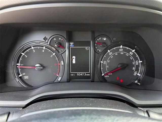 Photo of 2020 Super White Toyota 4Runner