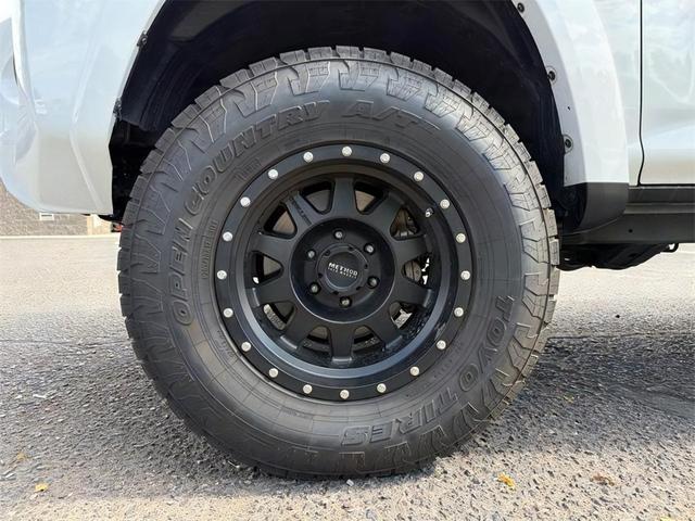 Photo of 2020 Super White Toyota 4Runner