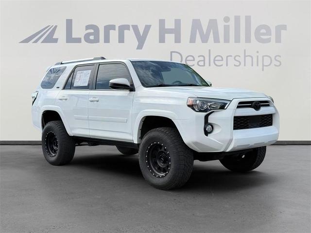 Photo of 2020 Super White Toyota 4Runner