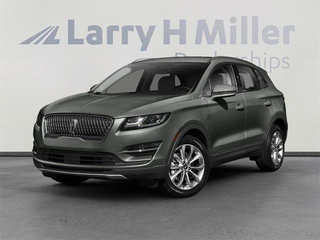 Photo of 2019 Magnetic Gray Lincoln MKC