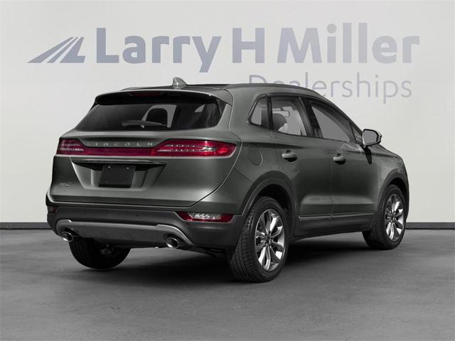 Photo of 2019 Magnetic Gray Lincoln MKC