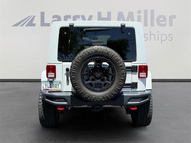 Photo of 2013 Bright White Jeep Wrangler Unlimited