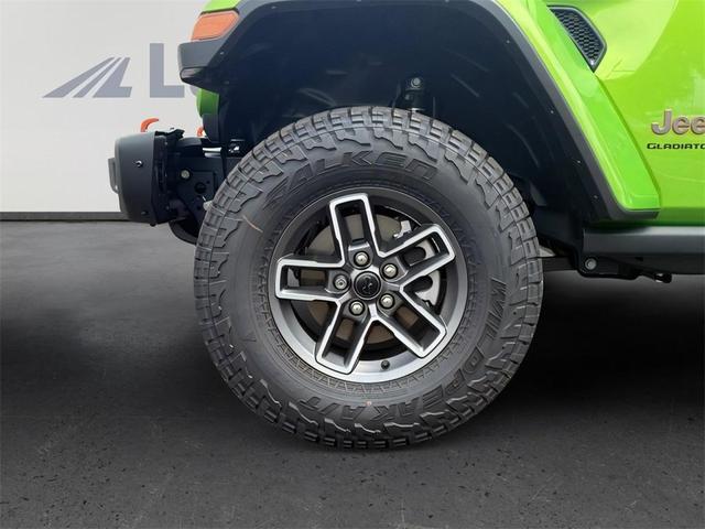 Photo of 2025 Mojito! Clearcoat Jeep Gladiator