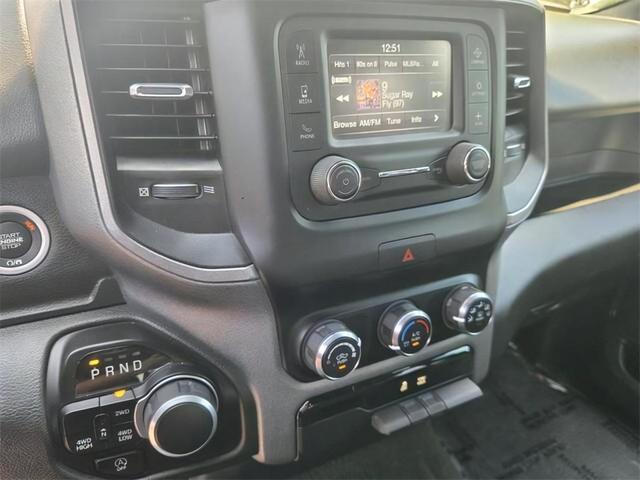 Photo of 2024 Bright White Clearcoat RAM 1500