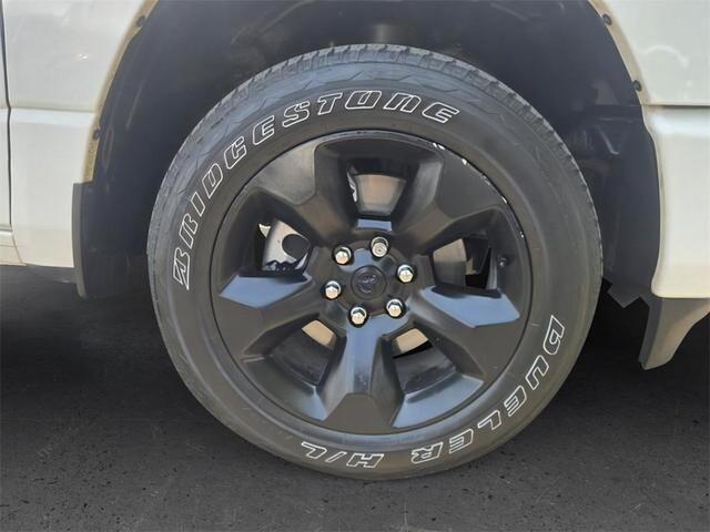Photo of 2024 Bright White Clearcoat RAM 1500