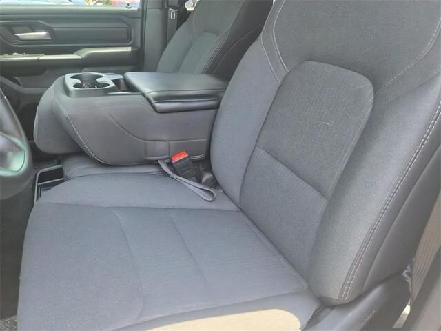 Photo of 2024 Bright White Clearcoat RAM 1500