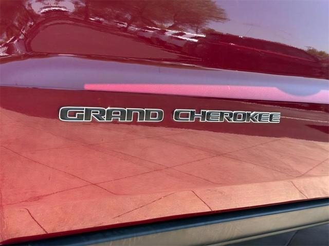 Photo of 2021 Velvet Red Pearlcoat Jeep Grand Cherokee