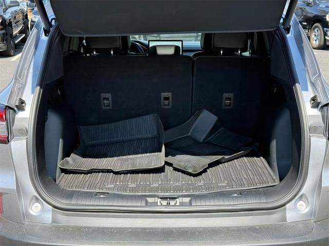 Photo of 2023 Iconic Silver Metallic Ford Escape