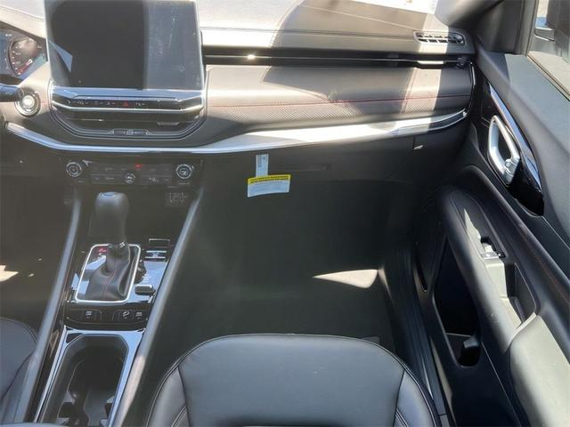 Photo of 2025 Bright White Clearcoat Jeep Compass