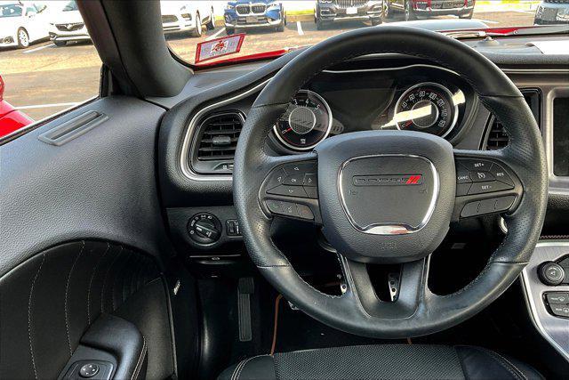 Photo of 2016 Torred Clearcoat Dodge Challenger