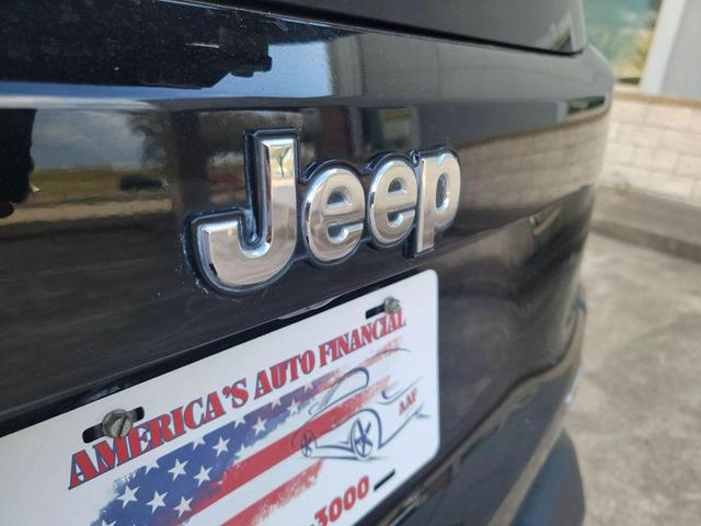 Photo of 2019 Black Clearcoat Jeep Renegade