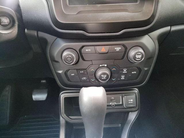 Photo of 2019 Black Clearcoat Jeep Renegade
