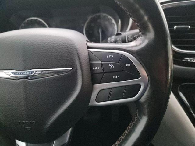 Photo of 2019 Gray Chrysler Pacifica