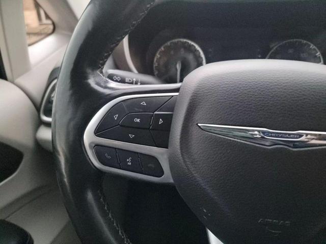 Photo of 2019 Gray Chrysler Pacifica