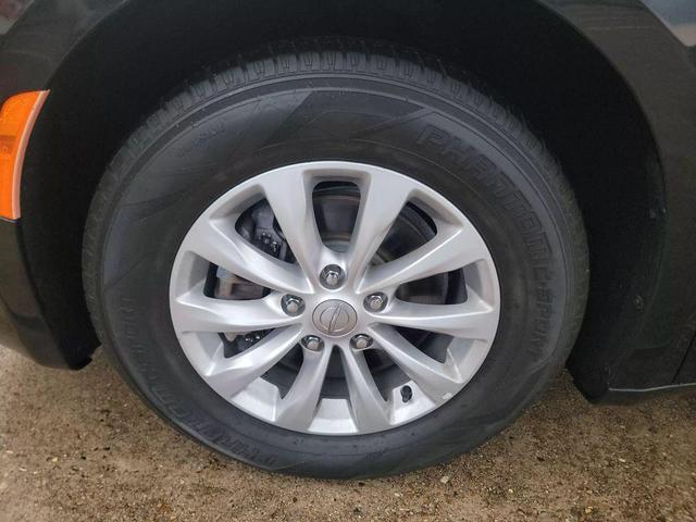 Photo of 2019 Gray Chrysler Pacifica