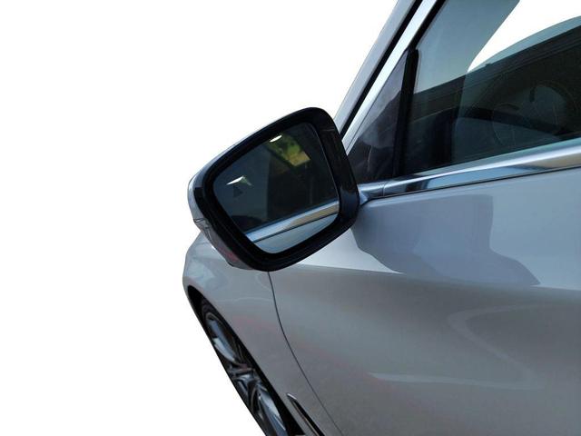 Photo of 2016 White BMW 740