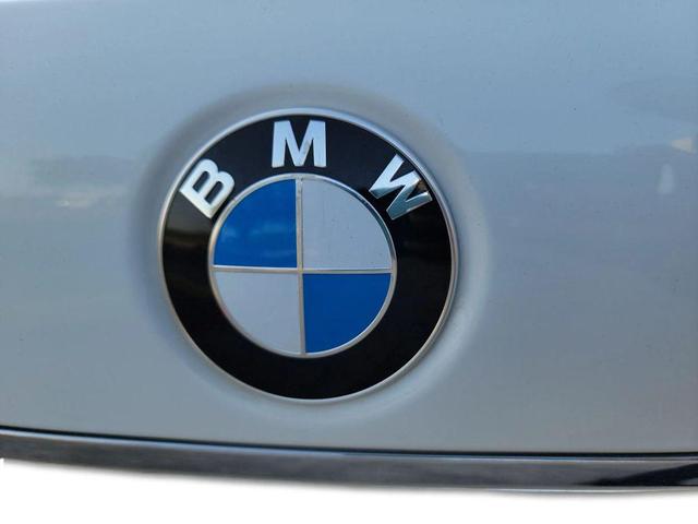 Photo of 2016 White BMW 740