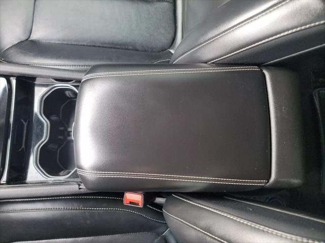Photo of 2021  Jeep Grand Cherokee L