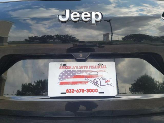 Photo of 2021  Jeep Grand Cherokee L