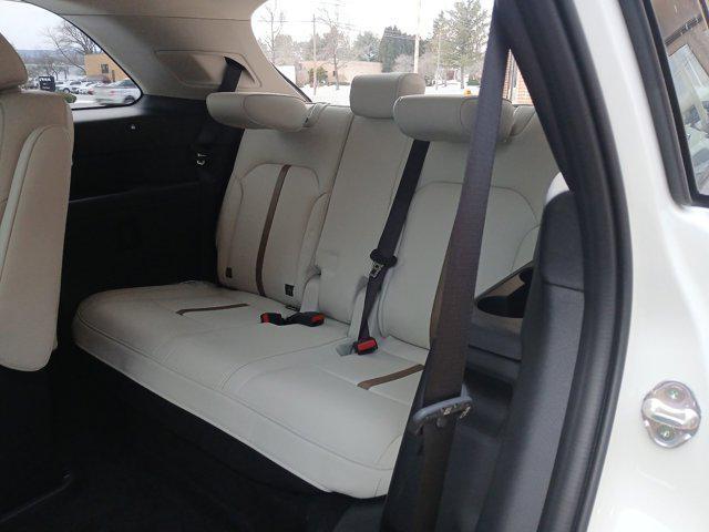 Photo of 2025 Rhodium White Premium Mazda CX-90 PHEV