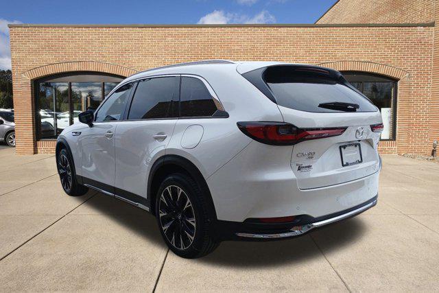 Photo of 2025 Rhodium White Premium Mazda CX-90 PHEV