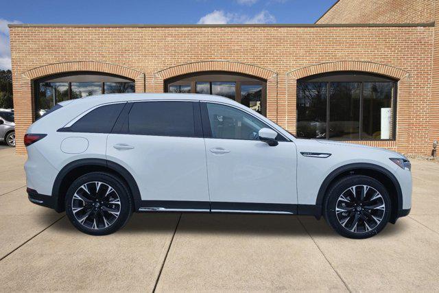 Photo of 2025 Rhodium White Premium Mazda CX-90 PHEV