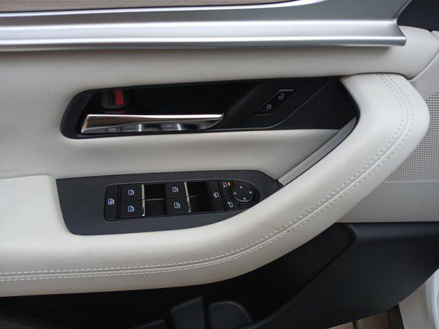 Photo of 2025 Rhodium White Premium Mazda CX-90 PHEV