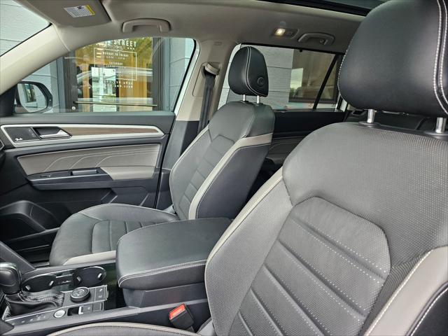 Photo of 2021 Pure White Volkswagen Atlas