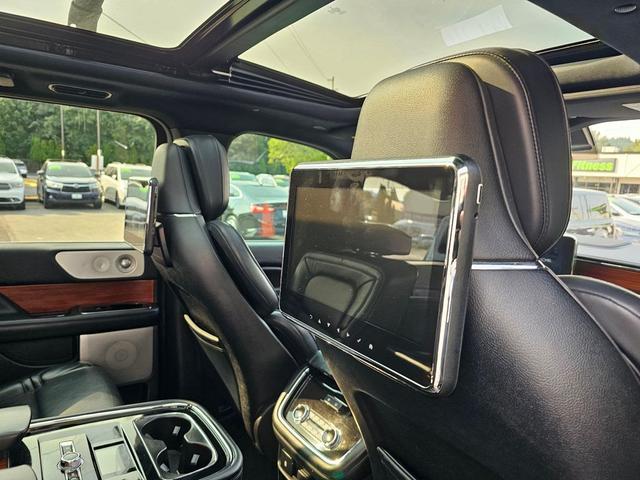 Photo of 2019 Ingot Silver Lincoln Navigator L