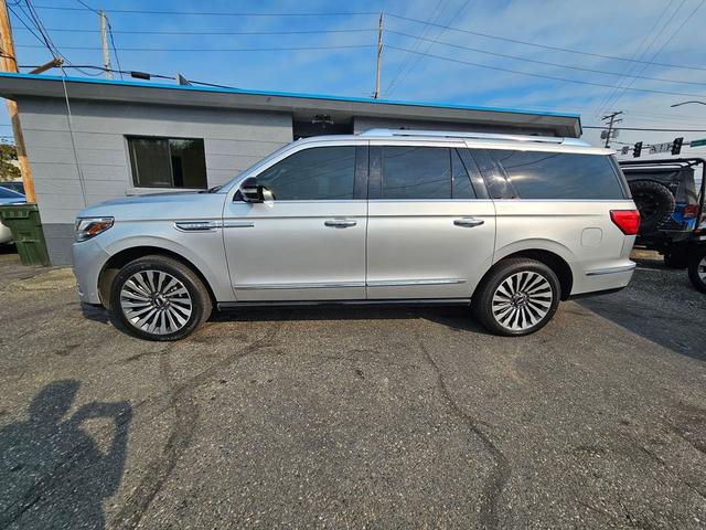 Photo of 2019 Ingot Silver Lincoln Navigator L