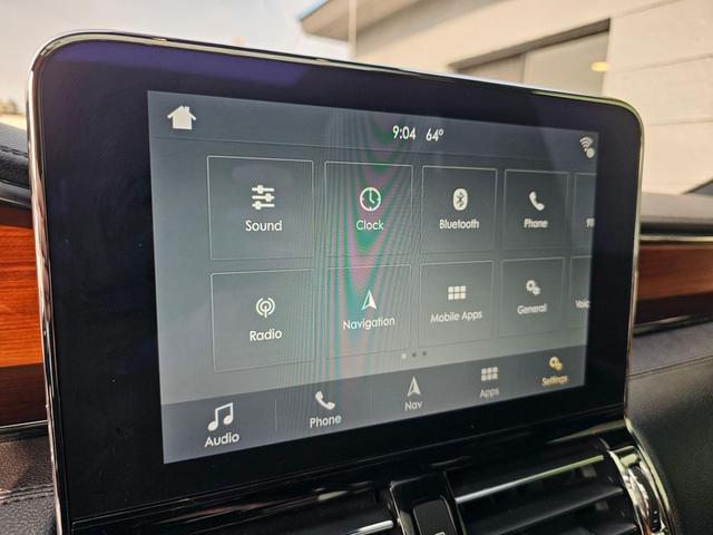 Photo of 2019 Ingot Silver Lincoln Navigator L