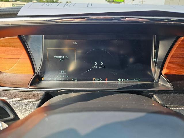 Photo of 2019 Ingot Silver Lincoln Navigator L