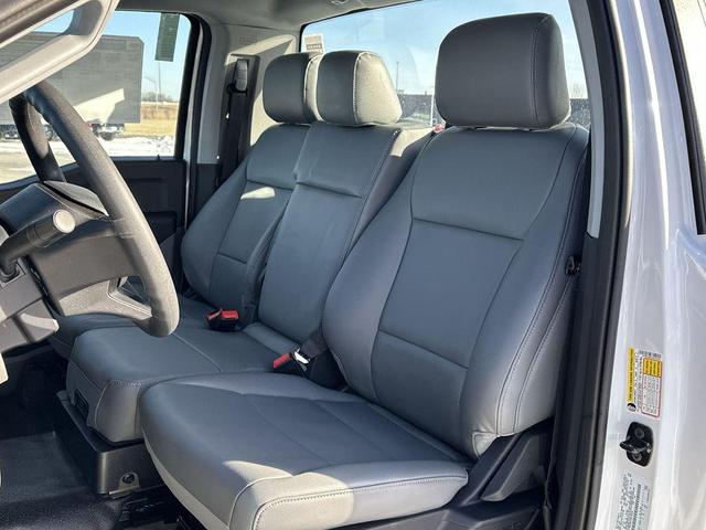 Photo of 2025 Oxford White Ford F-250