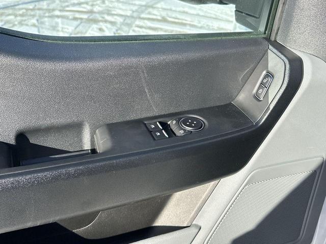 Photo of 2025 Oxford White Ford F-250