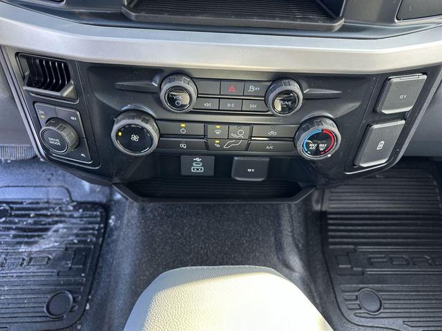 Photo of 2025 Oxford White Ford F-250