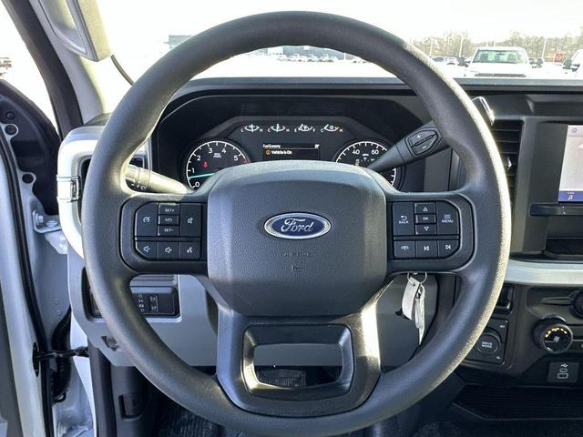 Photo of 2025 Oxford White Ford F-250