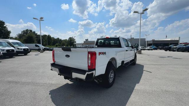 Photo of 2025 Oxford White Ford F-350