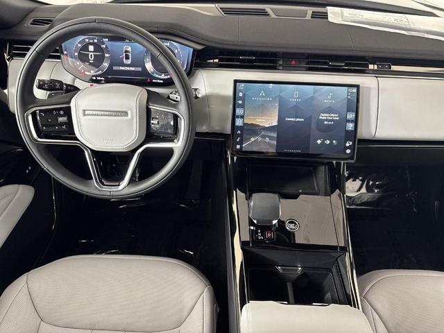 Photo of 2025 Borasco Grey Land Rover Range Rover Sport