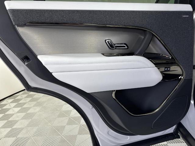 Photo of 2025 Borasco Grey Land Rover Range Rover Sport