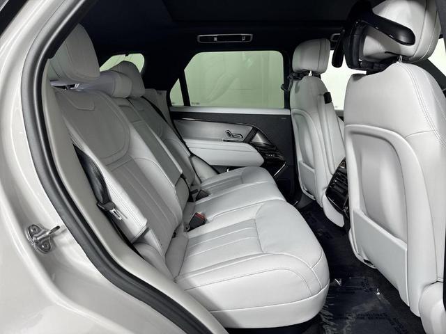 Photo of 2025 Borasco Grey Land Rover Range Rover Sport