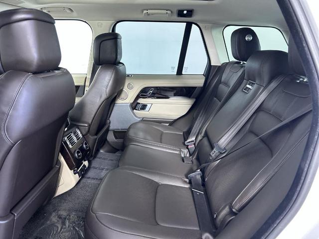 Photo of 2020 Fuji White Land Rover Range Rover