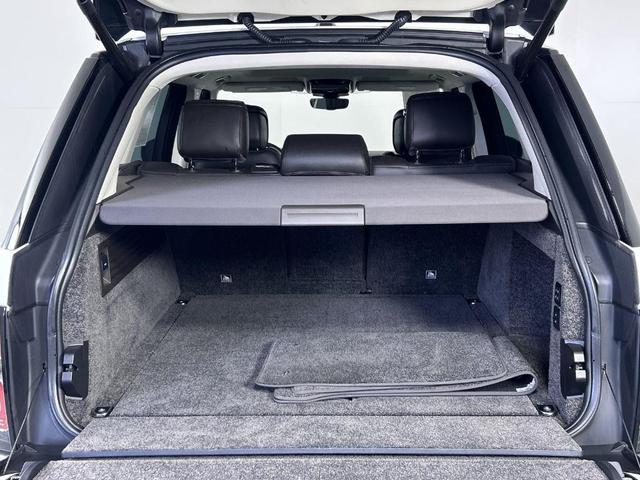 Photo of 2020 Fuji White Land Rover Range Rover