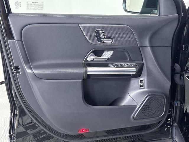 Photo of 2023 Midnight Black Mercedes-Benz GLA 250