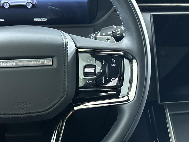 Photo of 2025 Varesine Blue Land Rover Range Rover Velar